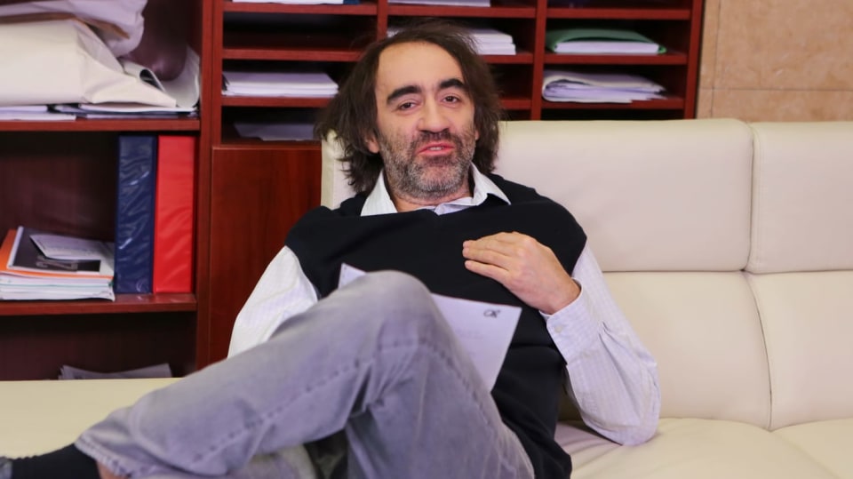 Cinda chce v seriálu Krejzovi sbalit Radvana